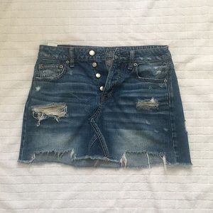 American Eagle Size 4 Denim Skirt